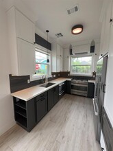 1423 Holly St in Houston, TX - Building Photo - Building Photo