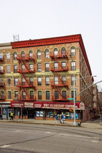 302-308 W 150th St in New York, NY - Building Photo - Building Photo