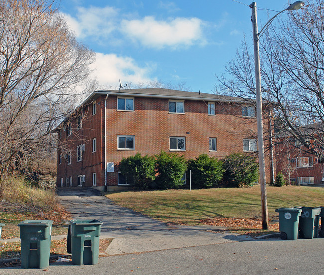 420 Cherrywood Ave in Dayton, OH - Building Photo - Building Photo