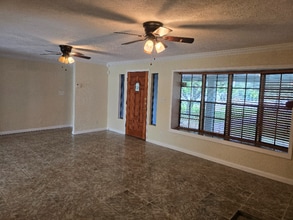 425 Eldon Dr in Corpus Christi, TX - Building Photo - Building Photo