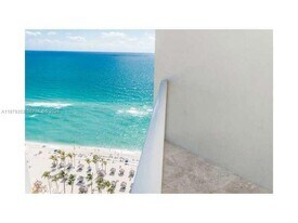 16699 Collins Ave, Unit 2406 in Sunny Isles Beach, FL - Building Photo