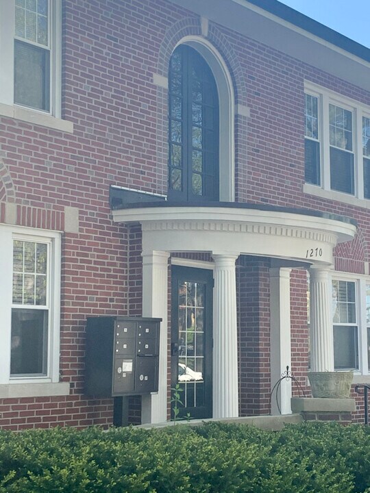 1270 Boland Pl in Richmond Heights, MO - Building Photo