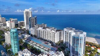 6039 Collins Ave, Unit 311 in Miami Beach, FL - Building Photo