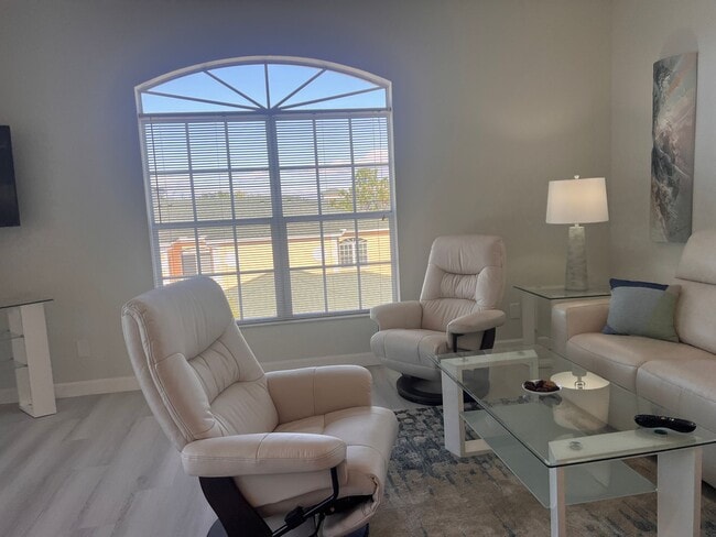 1316 Gondola Park Dr in Venice, FL - Building Photo - Building Photo