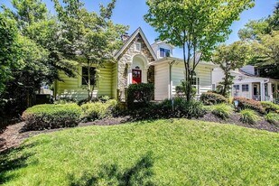 4415 Bradley Ln in Chevy Chase, MD - Building Photo
