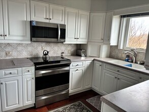 1403 Fleetwood Plaza in Laurel Park, NC - Building Photo - Building Photo