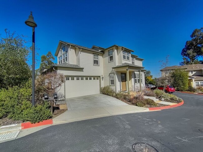 42 Live Oak Dr, Unit 42 in San Mateo, CA - Foto de edificio - Building Photo