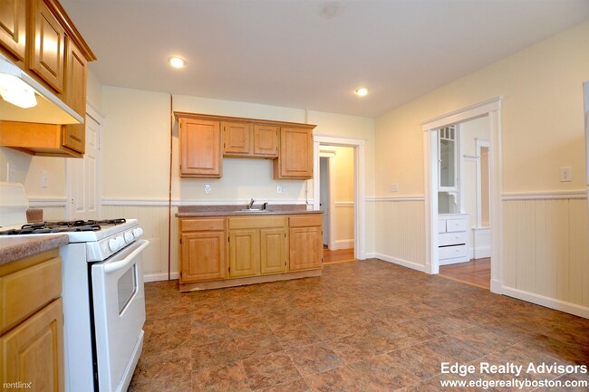 50 Armandine St-Unit -Apt 1 in Boston, MA - Building Photo - Building Photo