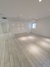 947 4th St in Santa Monica, CA - Building Photo - Building Photo