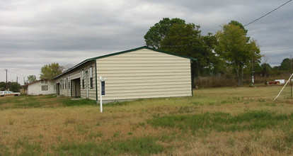 253 Zimmerman Ave in Bastrop, TX - Building Photo - Building Photo