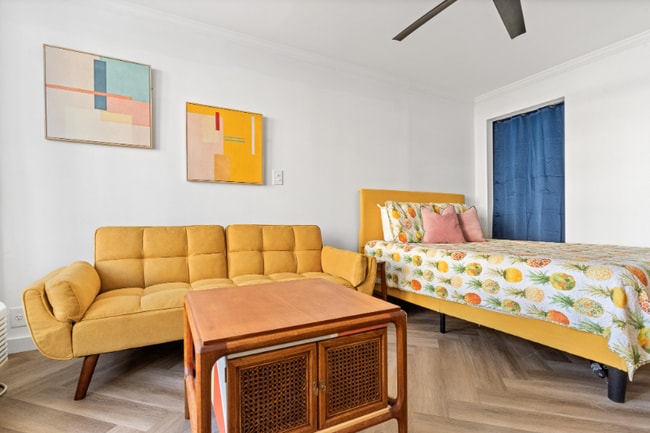 property at 7 45th St