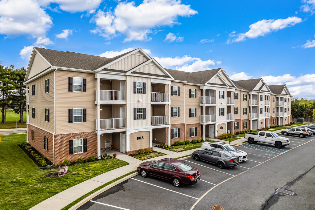 The Village at Blue Hen Apartments in Dover, DE | ApartmentHomeLiving.com