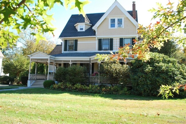 property at 35 Oakland Ave