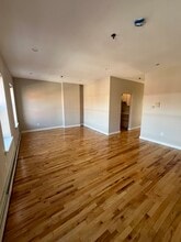 459 Massachusetts Ave, Unit 4 in Boston, MA - Building Photo - Building Photo