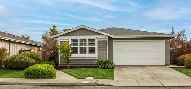 3982 Lucero St in Napa, CA - Building Photo - Building Photo