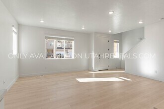 65 S Lunar Wy in Mapleton, UT - Building Photo - Building Photo