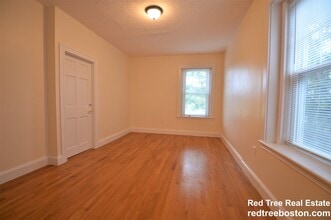 195 Winthrop Rd, Unit 16B in Brookline, MA - Building Photo - Building Photo