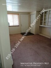 5181 1/2 N Elms in Flushing, MI - Building Photo - Building Photo