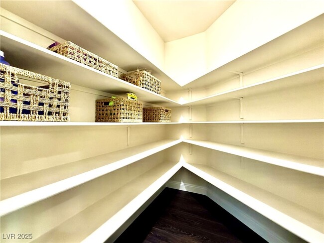 5602 Trilling Bird Dr in Las Vegas, NV - Building Photo - Building Photo