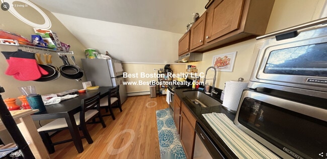 5 Irving St, Unit 3 in Somerville, MA - Building Photo - Building Photo