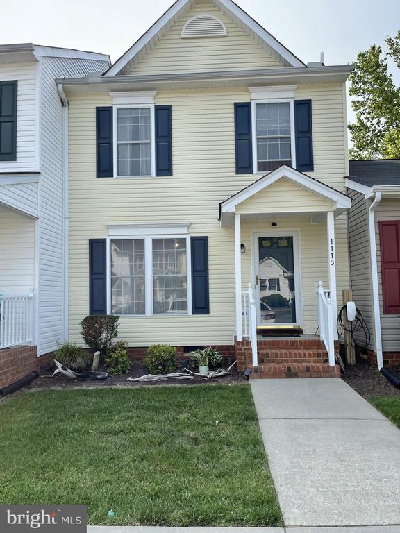 property at 1115 Settlers Landing Dr