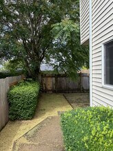 5623 SE 84th Ave in Portland, OR - Building Photo - Building Photo