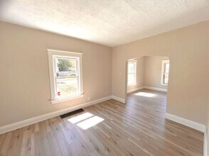 552 Carlton St in Toledo, OH - Building Photo - Building Photo