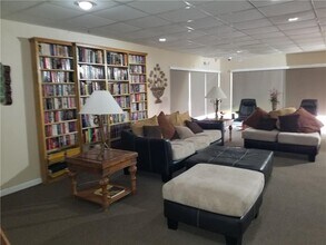 430 Commodore Dr, Unit 210 in Plantation, FL - Foto de edificio - Building Photo