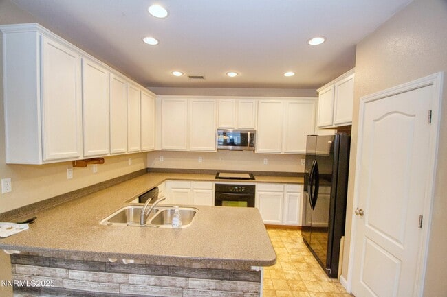 495 Cortono Dr in Reno, NV - Building Photo - Building Photo