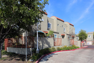 Knox Glen in San Diego, CA - Building Photo - Building Photo