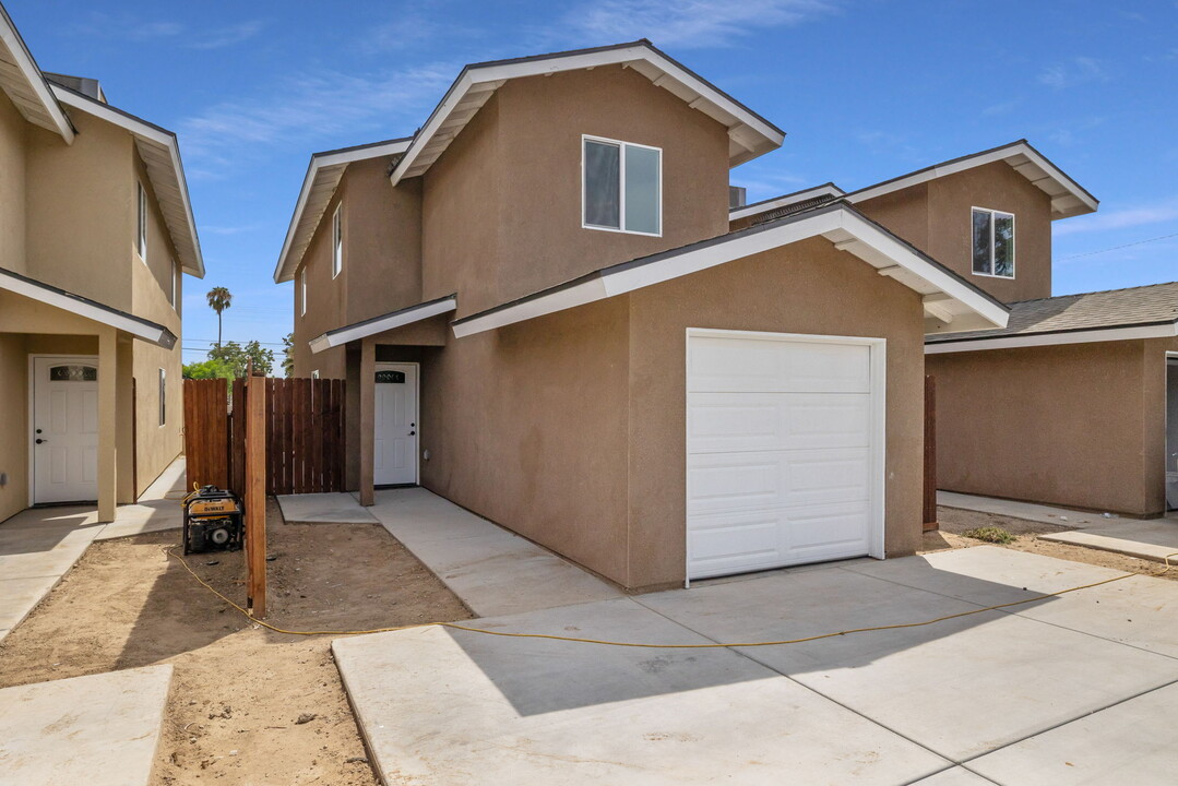 1415 Oregon St in Bakersfield, CA - Building Photo