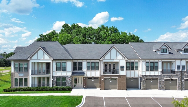 Legacy Rochester Hills in Rochester Hills, MI - Building Photo - Building Photo