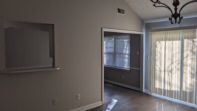 5509 Estates Ct in Norcross, GA - Building Photo - Building Photo
