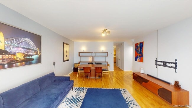 67-25 Exeter St in Queens, NY - Building Photo - Building Photo
