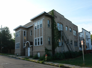 2709 Dewey Ave in Omaha, NE - Foto de edificio - Building Photo