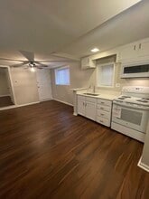 1316 Wisconsin Ave, Unit Garden in Berwyn, IL - Building Photo - Building Photo