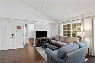 326 River View Dr in New Castle, CO - Building Photo - Building Photo