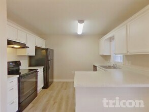 7120 Idlewild Brook Ln in Charlotte, NC - Building Photo - Building Photo