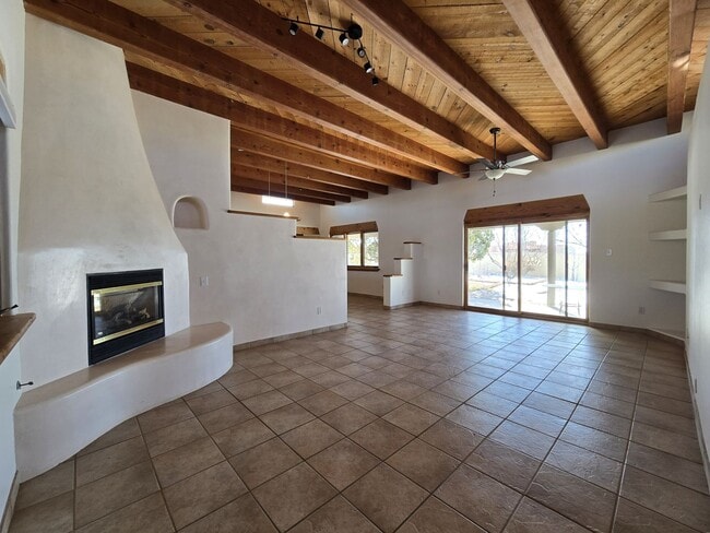 19 Camerada Rd in Santa Fe, NM - Building Photo - Building Photo