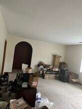 125 Lake Shore Rd in Boston, MA - Building Photo - Building Photo