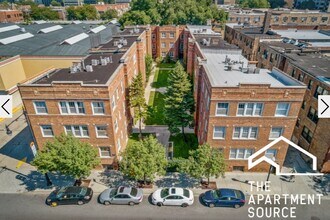 3527.5 N Broadway, Unit 2 in Chicago, IL - Building Photo - Building Photo