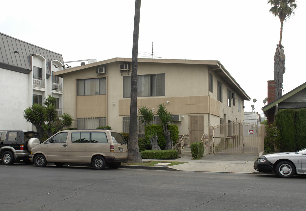 116 N Alexandria Ave in Los Angeles, CA - Building Photo