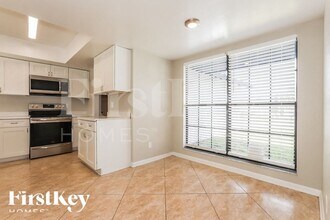 6802 Rosemary Dr in Tampa, FL - Foto de edificio - Building Photo