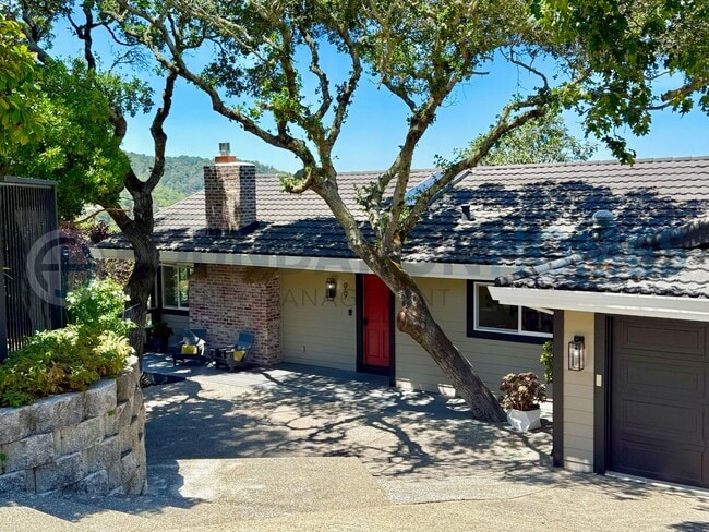 property at 99 Carnoustie Heights