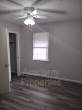 106 Richard Way in Stockbridge, GA - Building Photo - Building Photo