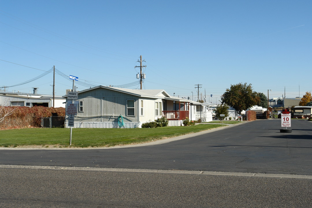 14-30 Winegar Dr in Ontario, OR - Building Photo