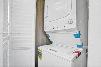 1300 NE 2nd Ave in Fort Lauderdale, FL - Building Photo - Building Photo