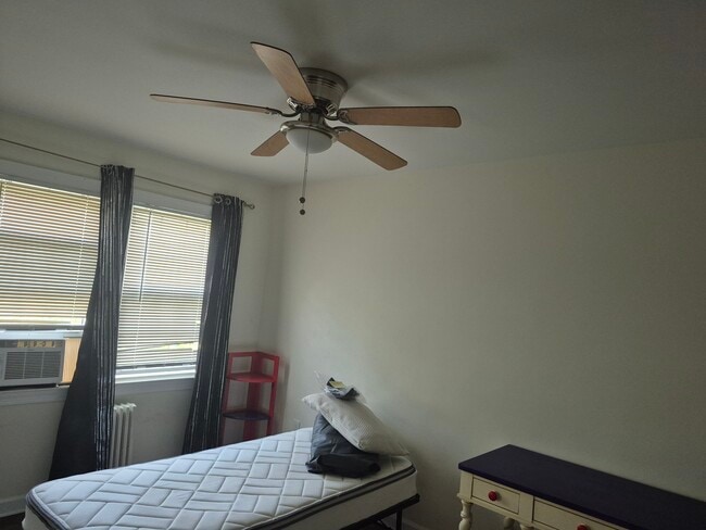 901 S Frederick St, Unit 901 in Arlington, VA - Building Photo - Building Photo