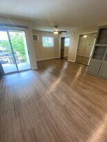 1123 Hollow Creek Dr, Unit 301