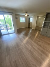 1123 Hollow Creek Dr, Unit #308 in Austin, TX - Foto de edificio - Building Photo